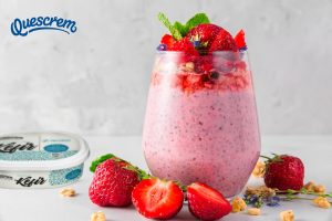 receta pudin kefir fresas y chia quescrem